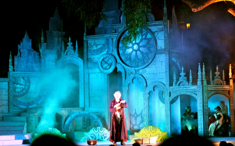 A Dramatic Night: Shakespeare in the Park 2014-2015