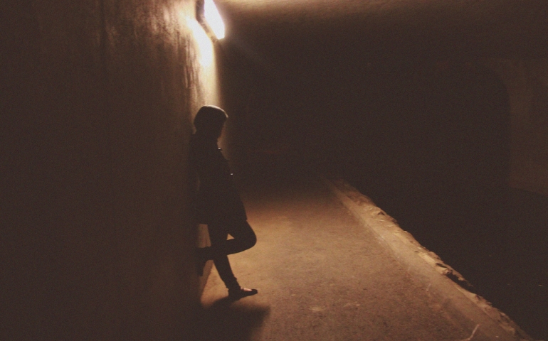 Coping Without a Network of Friends