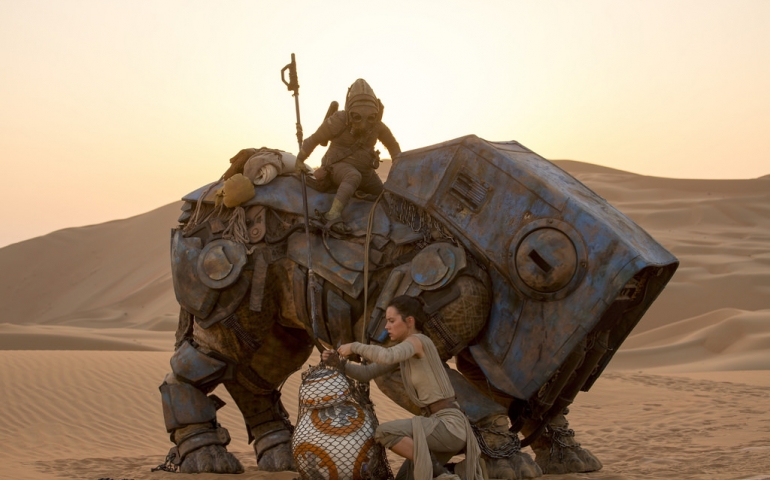 Star Wars: The Force Awakens Beats Out Avatar