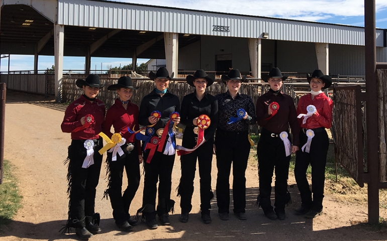 How To Sports: Equestrian