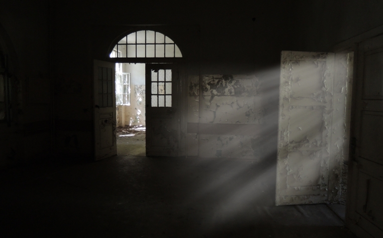 A Wicked Good Time or a Wicked Waste: A Review of Local Haunted Houses