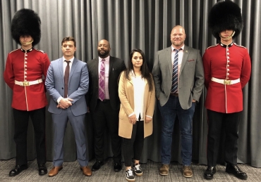 The Queen’s Guard Comes to SNU