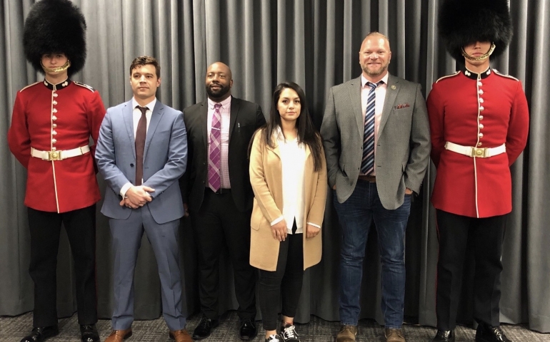 The Queen’s Guard Comes to SNU