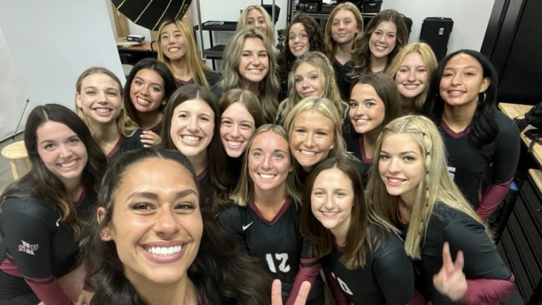 Volleyball Season Begins at SNU