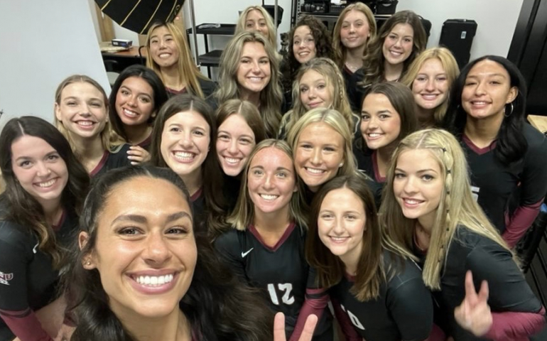 Volleyball Season Begins at SNU