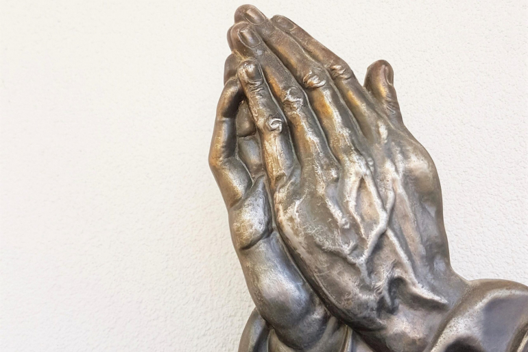 Showers of Blessings: Sprinklers Cause Chaos During SNU’s Annual Prayer Walk