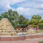 A picture of the fountain by Webster Commons on SNU's campus