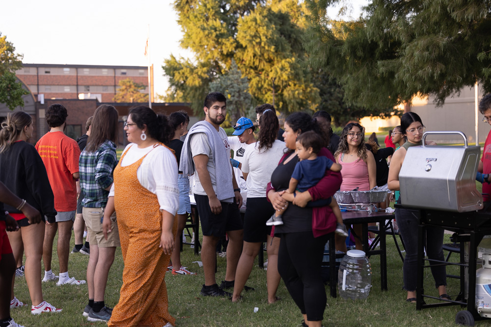 A group of students at Amigos Unidos