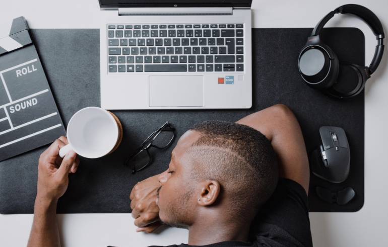 Side Effects of Procrastination: How Delaying Tasks Affects Mental & Physical Wellbeing