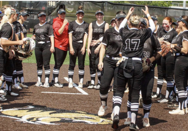 A Freshman’s Experience on the SNU Softball Team