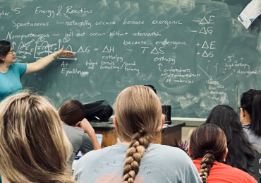 A Dive into How Students of Different Majors Study for Their Classes