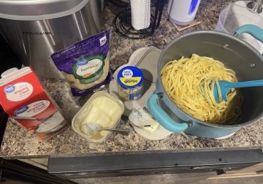 Cooking Together: Meals in the Dorm