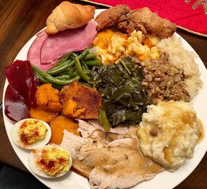 Holiday Foods Bring Families Together: Students Share Their Favorites