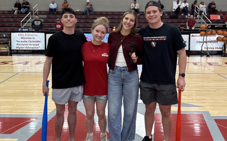 Halftime Game Fun With the Student Section at SNU Basketball